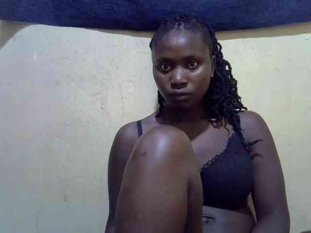 LovelyLiz254 webcam