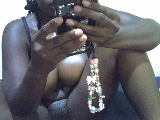 LovelyLiz254 webcam