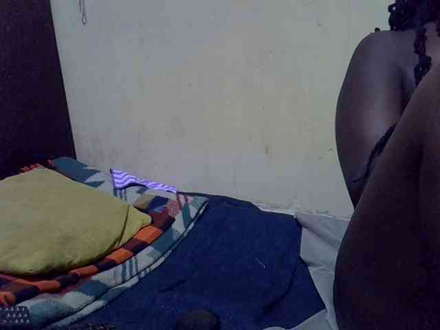 LovelyLiz254 webcam