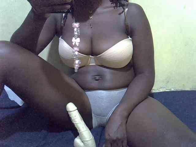 LovelyLiz254 webcam