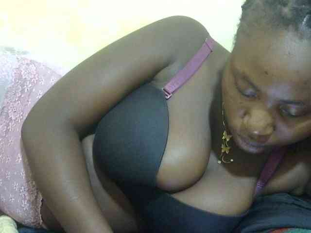 LovelyLiz254 webcam