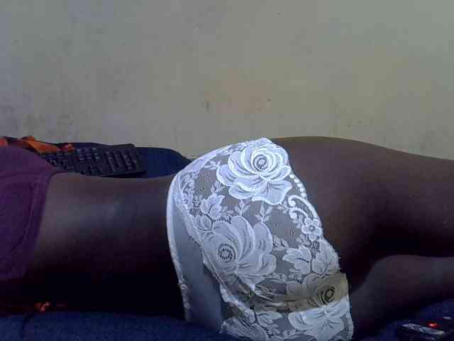 LovelyLiz254 webcam