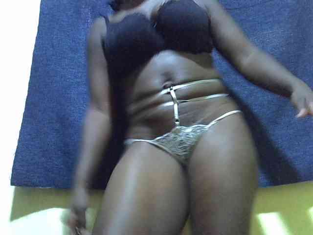 LovelyLiz254 webcam
