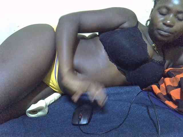 LovelyLiz254 webcam