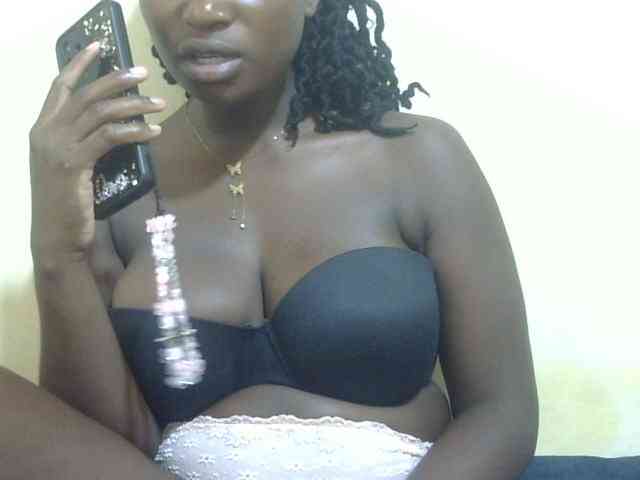 LovelyLiz254 webcam