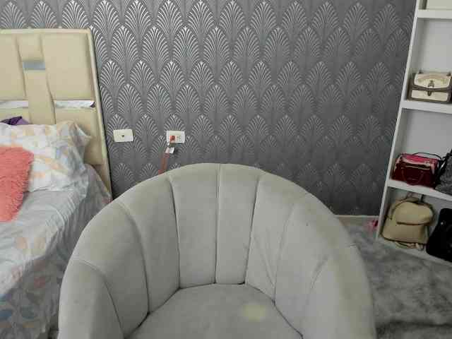 natty-bloomi webcam