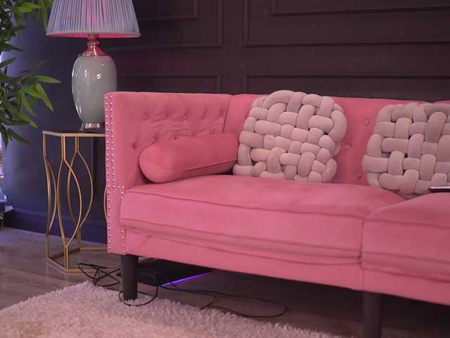 AlaraMyst live webcam show