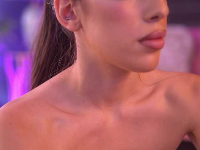 AlaraMyst live cam on BongaCams