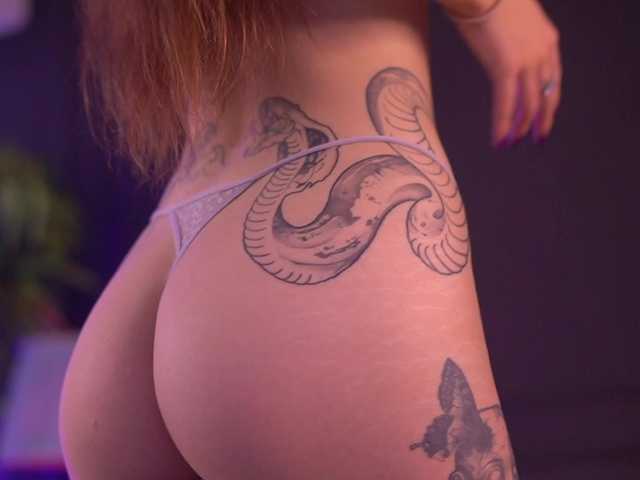 AlaraMyst live cam