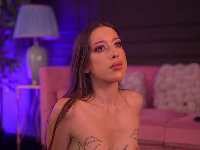 AlaraMyst live cam on UnifiedCams