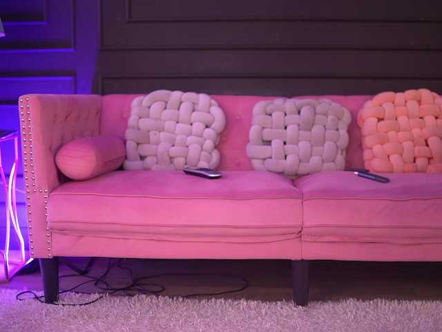 AlaraMyst live webcam show