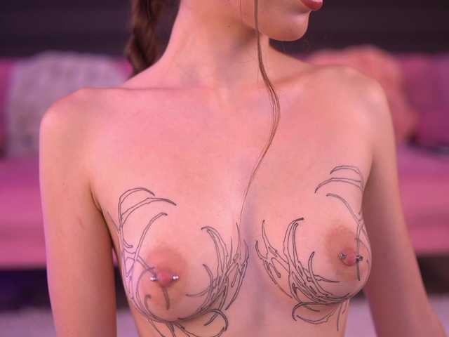 AlaraMyst live cam on BongaCams