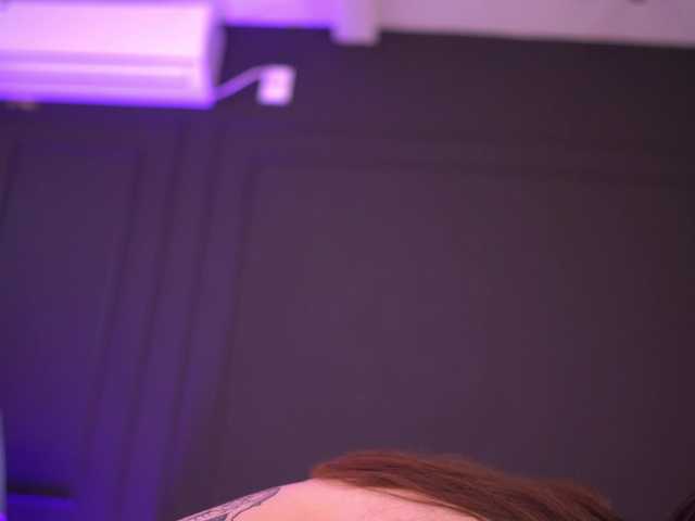 AlaraMyst live webcam show