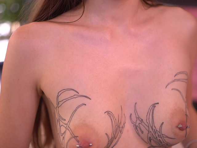 AlaraMyst live cam on BongaCams