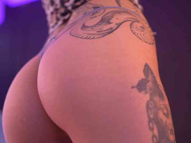 AlaraMyst webcam