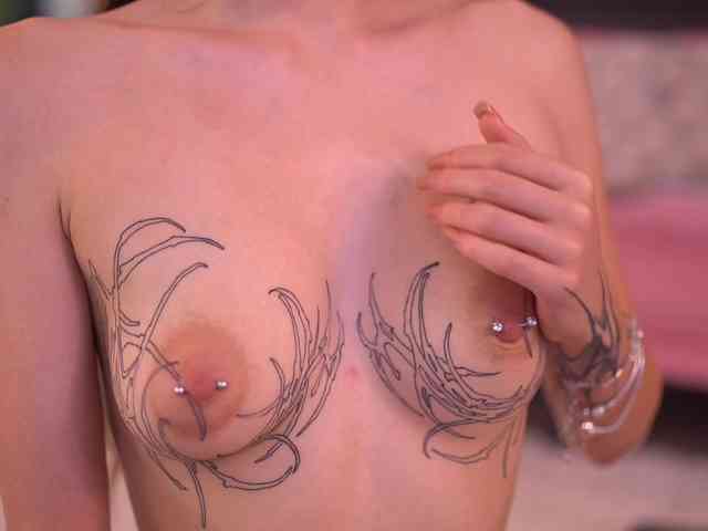AlaraMyst Live Webcam on BongaCams