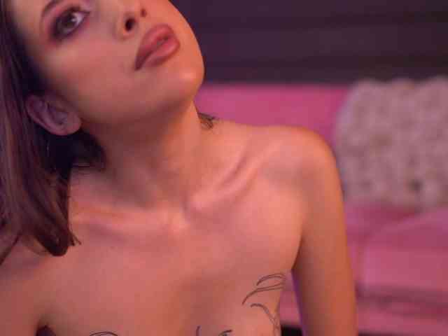 AlaraMyst Sex Cam Show