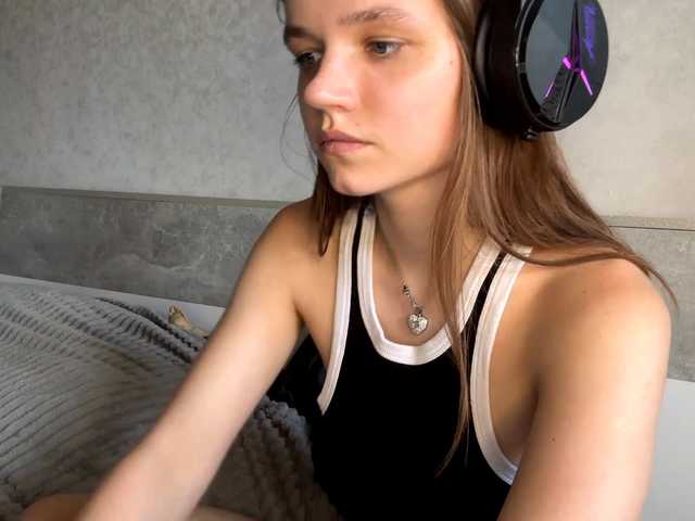 QueenieStuber live cam on BongaCams