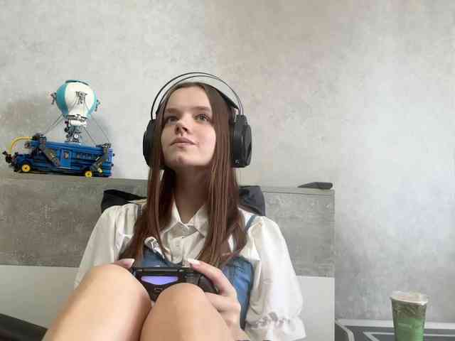 QueenieStuber webcam