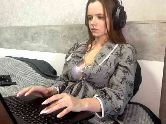 QueenieStuber webcam