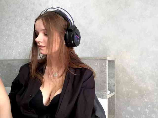 QueenieStuber webcam