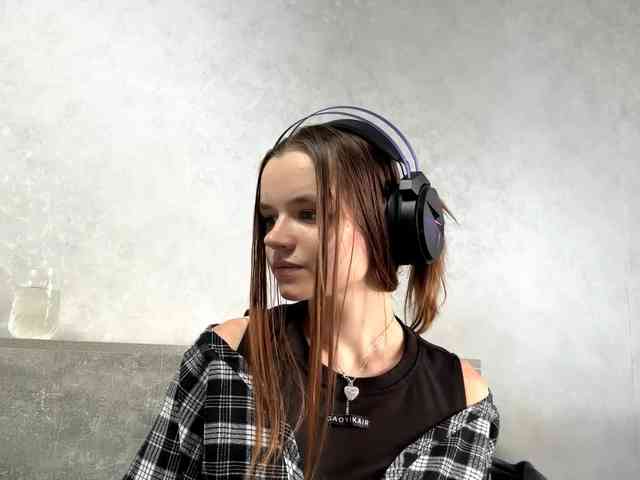 QueenieStuber webcam