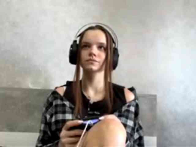 QueenieStuber webcam