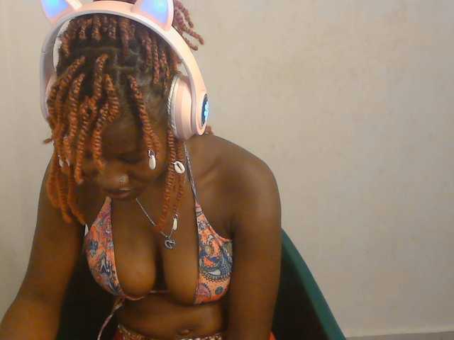 Sweet-fariha live cam on BongaCams