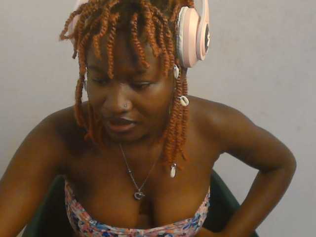 Sweet-fariha live cam on BongaCams