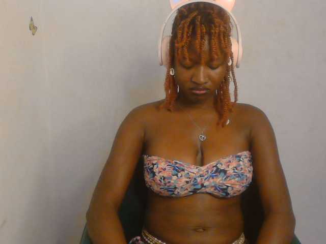 Sweet-fariha live cam on BongaCams