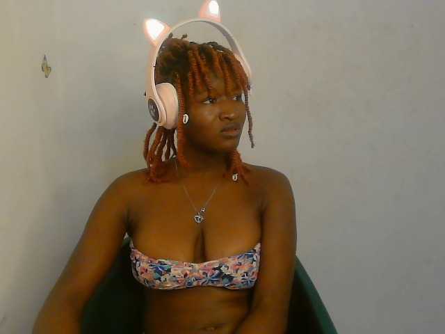 Sweet-fariha live cam on BongaCams