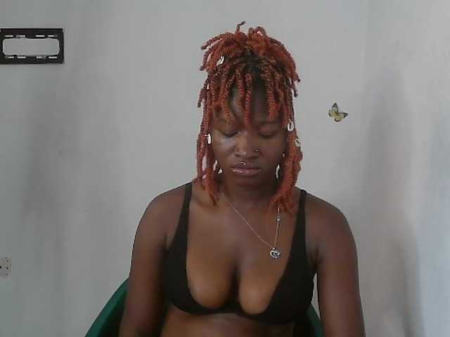 Sweet-fariha live cam on BongaCams