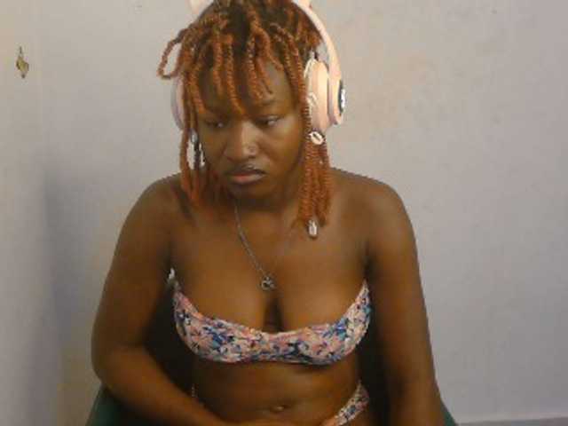 Sweet-fariha live cam on BongaCams