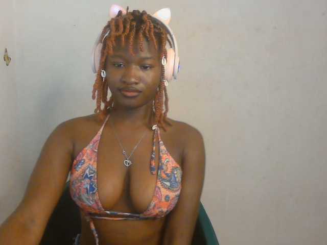Sweet-fariha live cam on BongaCams