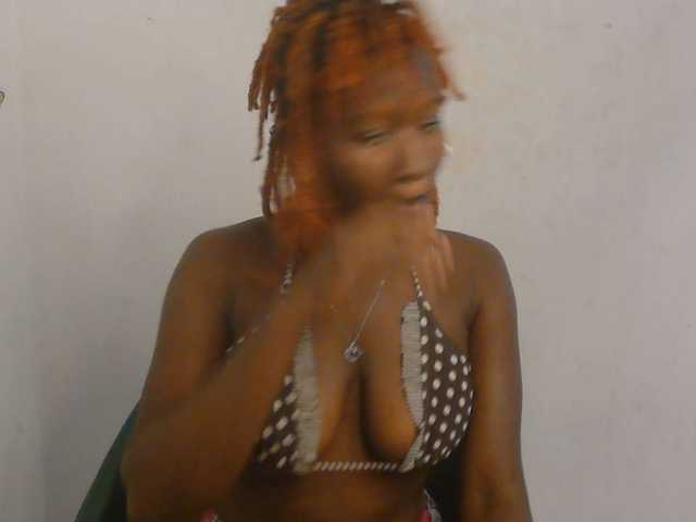Sweet-fariha live cam on BongaCams