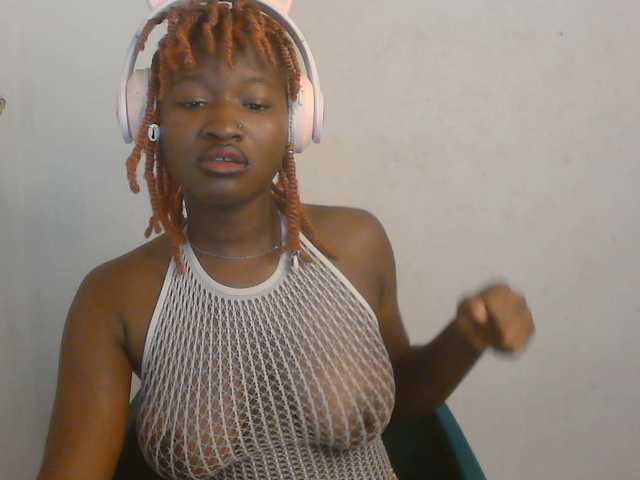 Sweet-fariha live cam on BongaCams