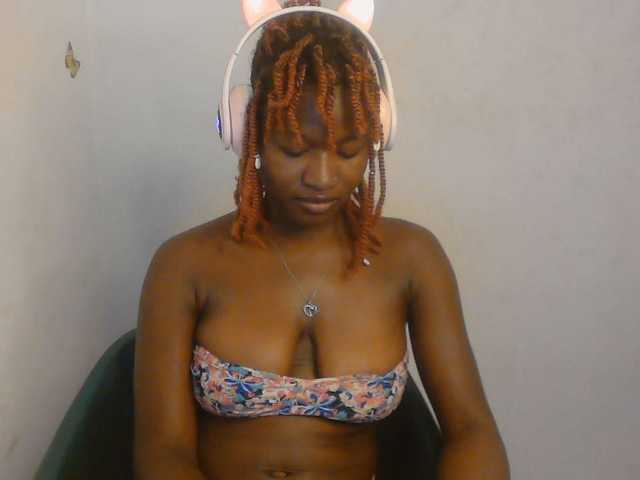 Sweet-fariha live cam on BongaCams