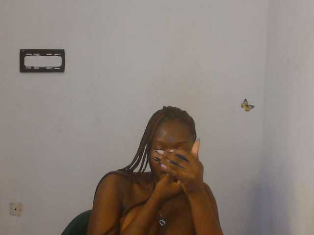 Sweet-fariha live cam on BongaCams