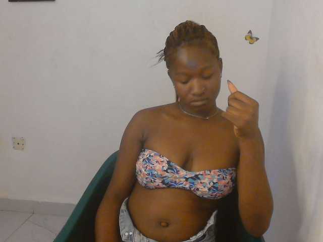 Sweet-fariha live cam on BongaCams