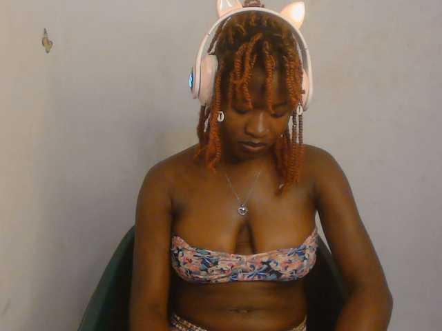 Sweet-fariha live cam on BongaCams