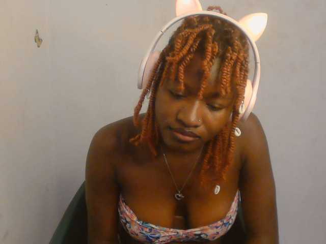 Sweet-fariha live cam on BongaCams