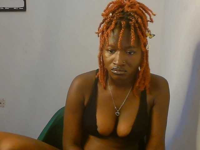 Sweet-fariha live cam on BongaCams