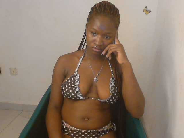 Sweet-fariha live cam on BongaCams