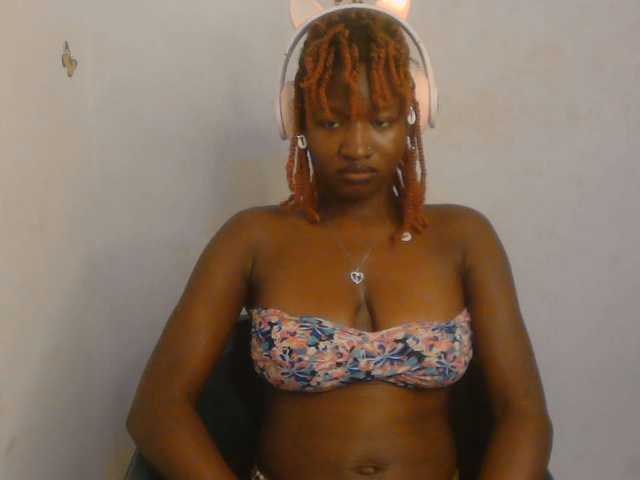 Sweet-fariha live cam on BongaCams