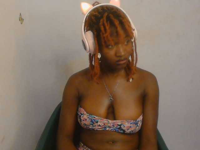 Sweet-fariha live cam on BongaCams