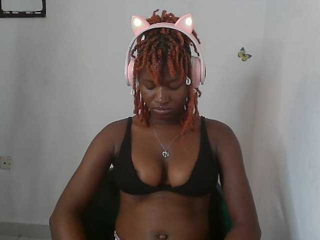 Sweet-fariha live cam on BongaCams