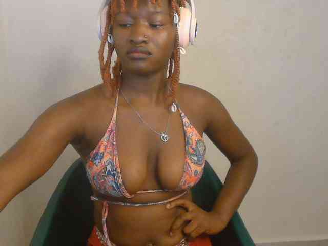 Sweet-fariha webcam
