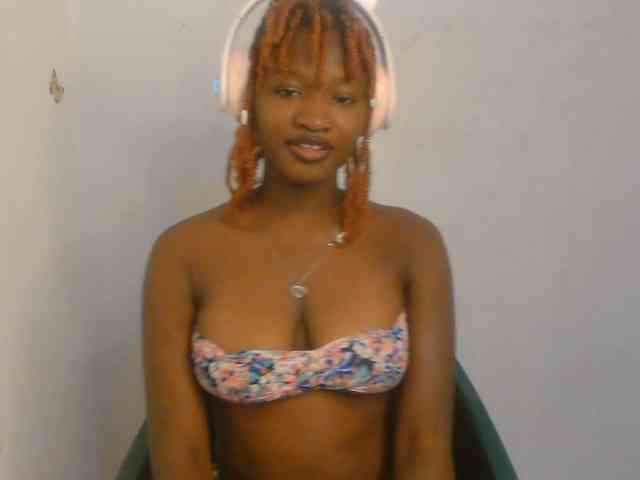 Sweet-fariha webcam