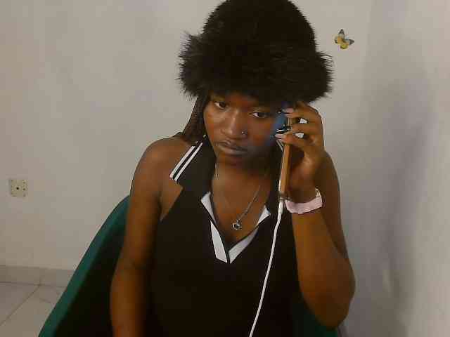 Sweet-fariha webcam