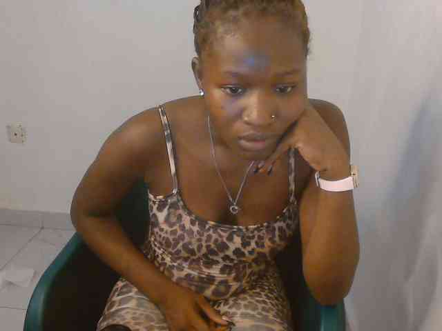 Sweet-fariha webcam